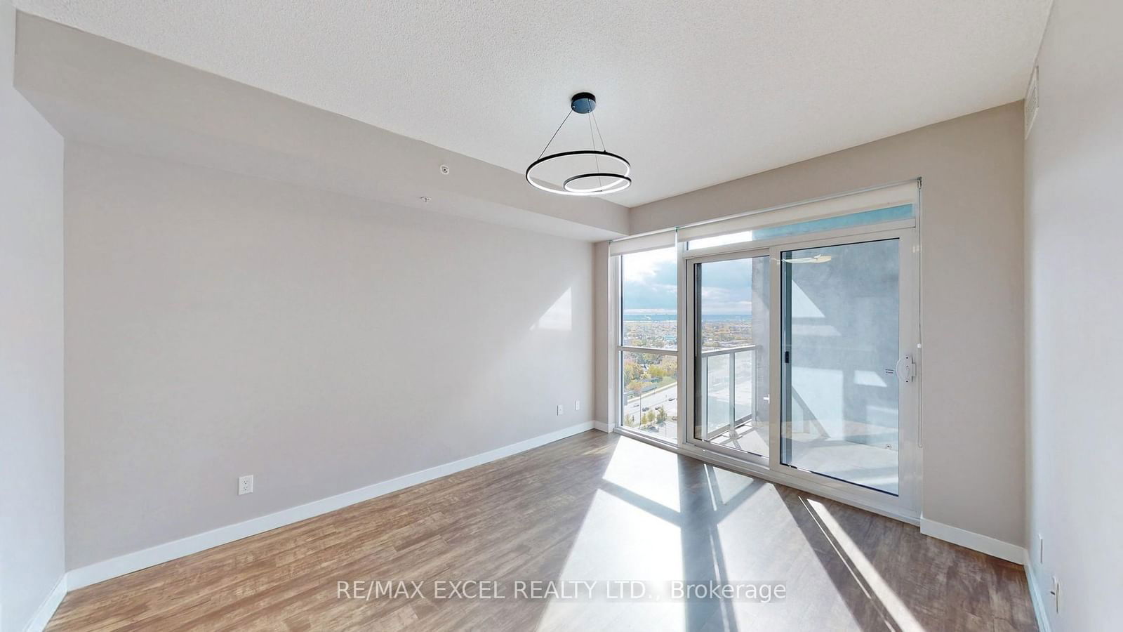 2087 Fairview St, unit 1606 for sale - image #3