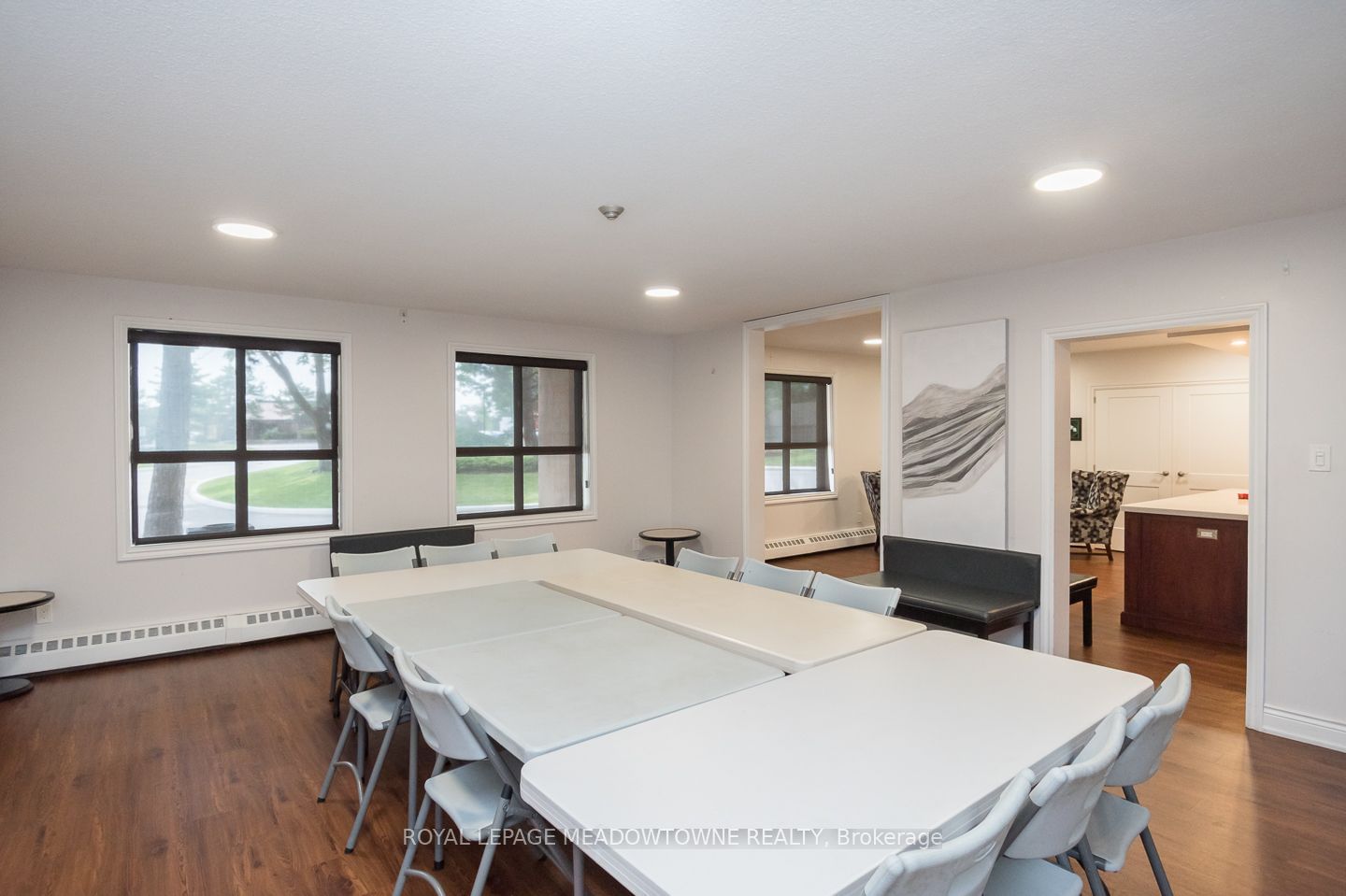 2929 Aquitaine Ave, unit 914 for sale - image #36