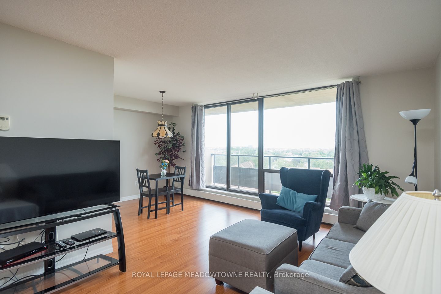 2929 Aquitaine Ave, unit 914 for sale - image #8