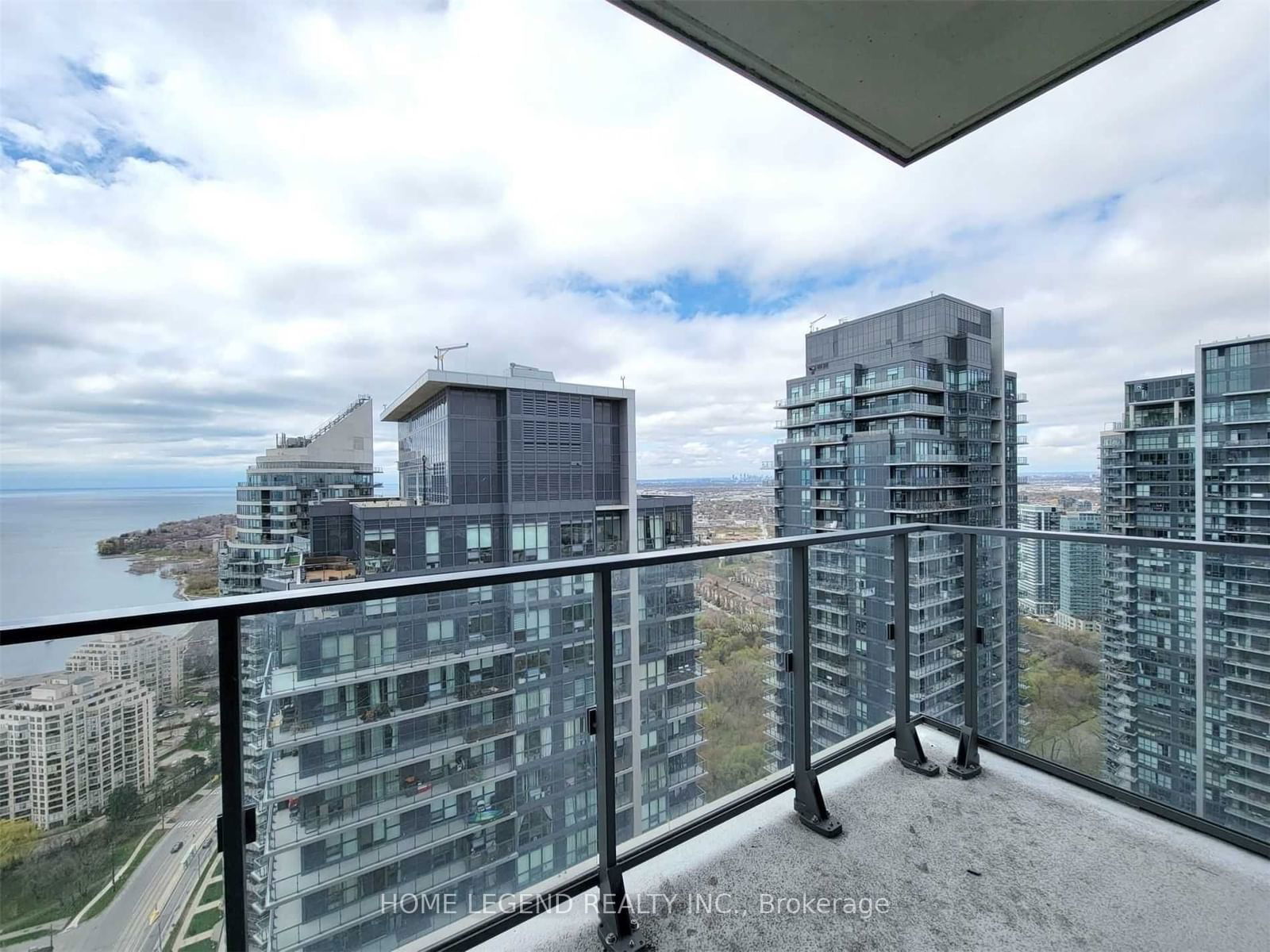 2200 Lakeshore Blvd W, unit Uph 04 for rent