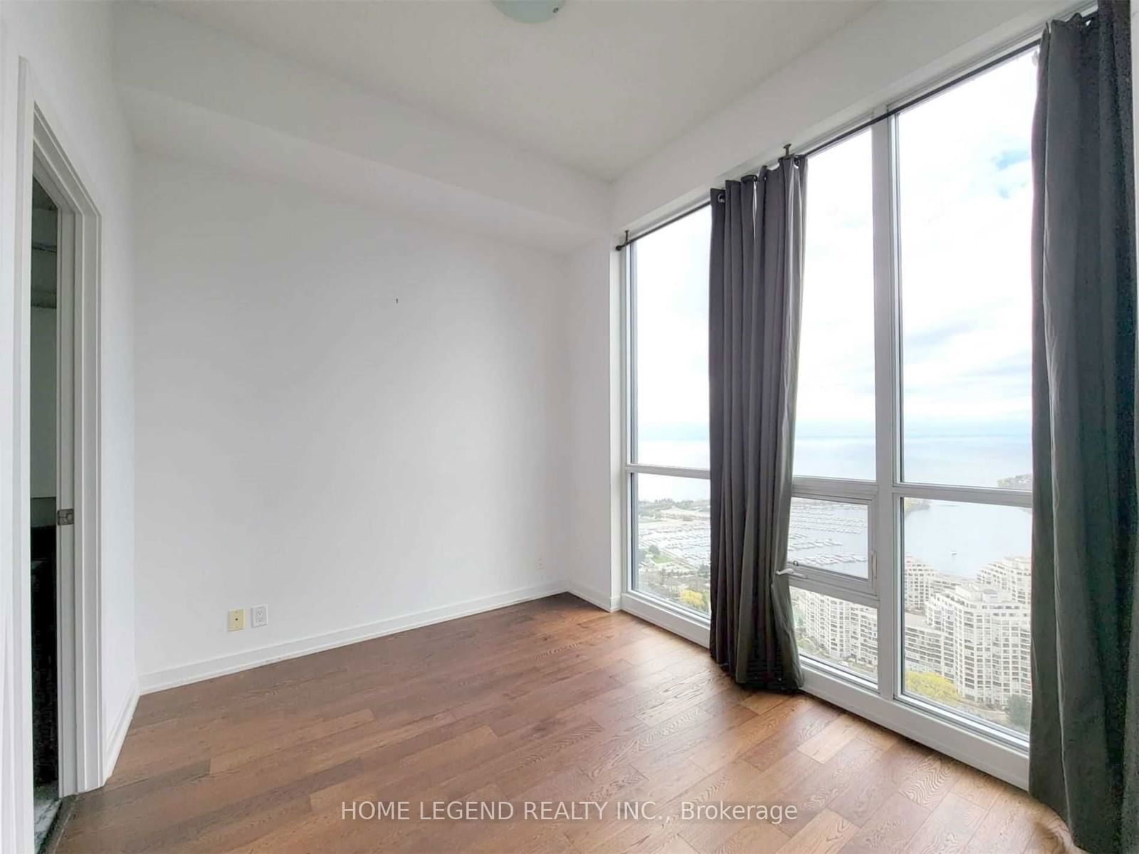 2200 Lakeshore Blvd W, unit Uph 04 for rent