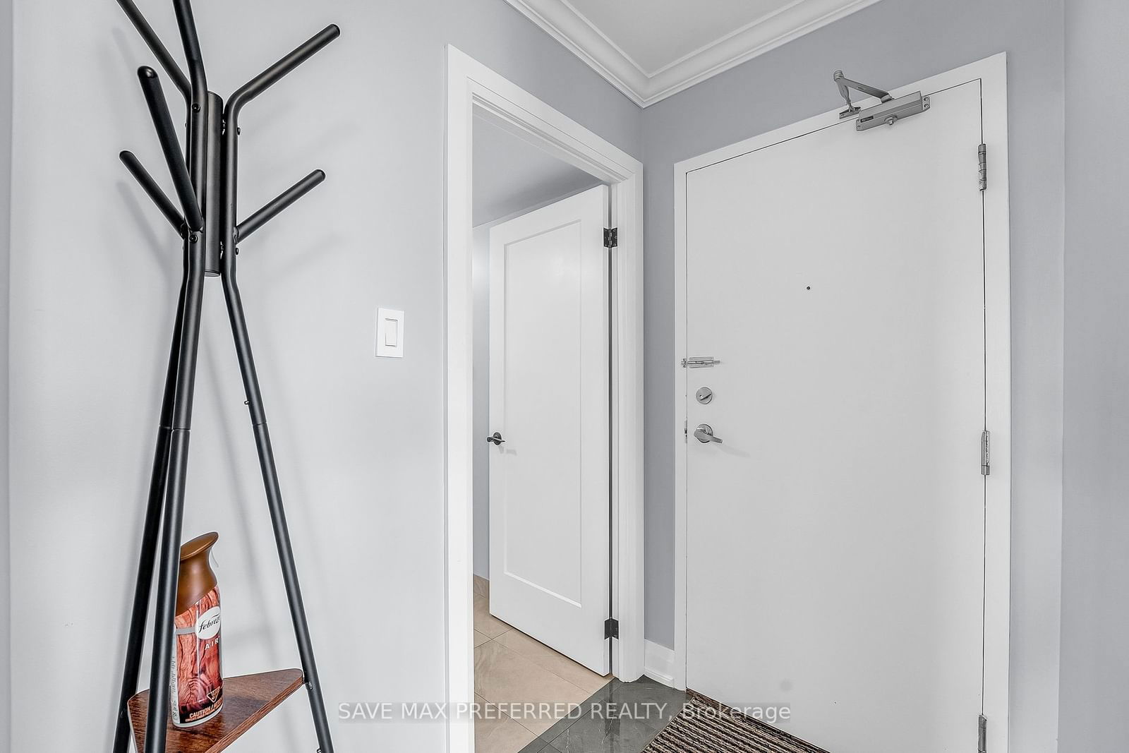 75 King St E, unit 1805 for sale - image #4