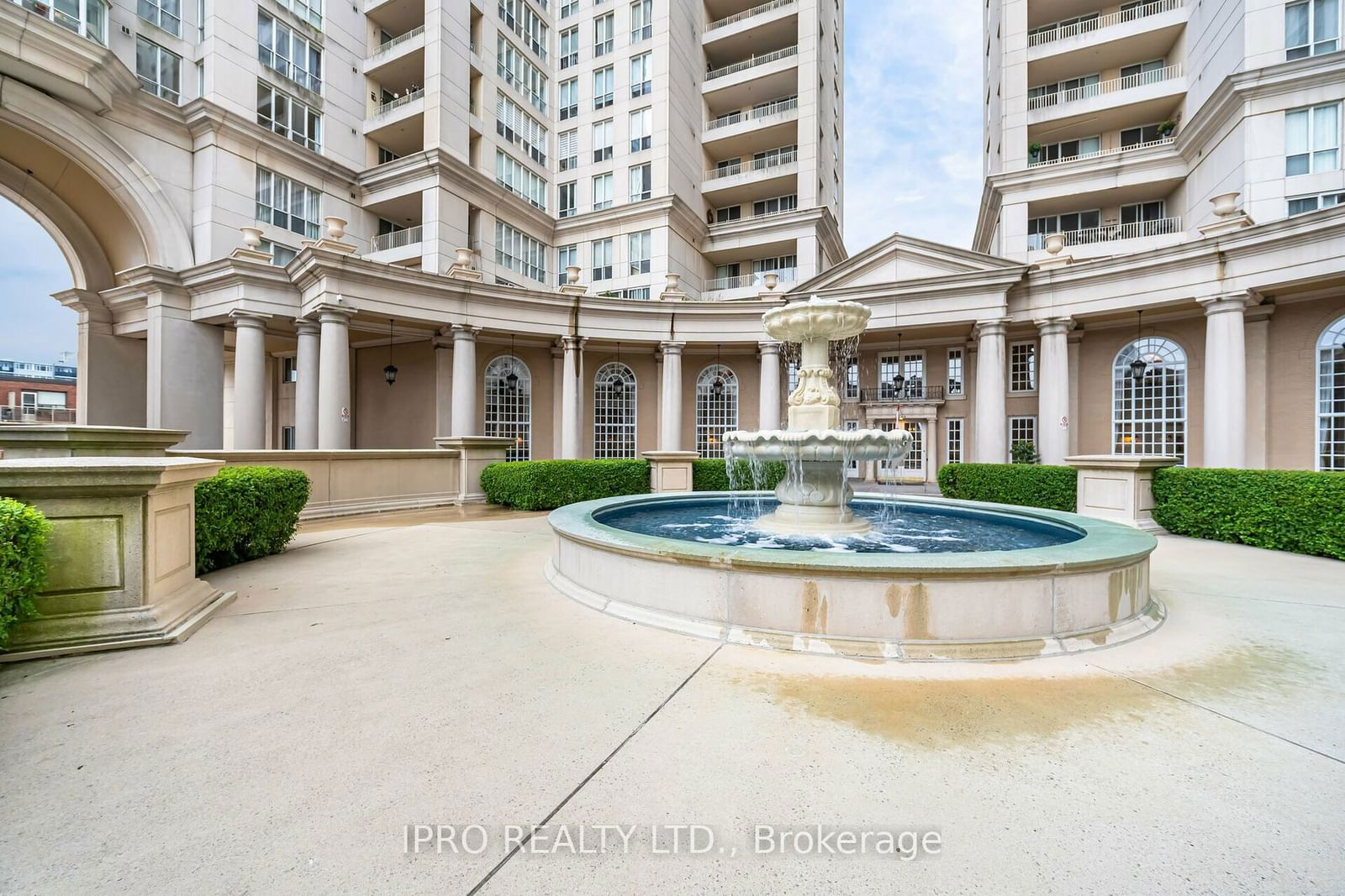 2285 Lake Shore Blvd W, unit 207 for rent - image #3