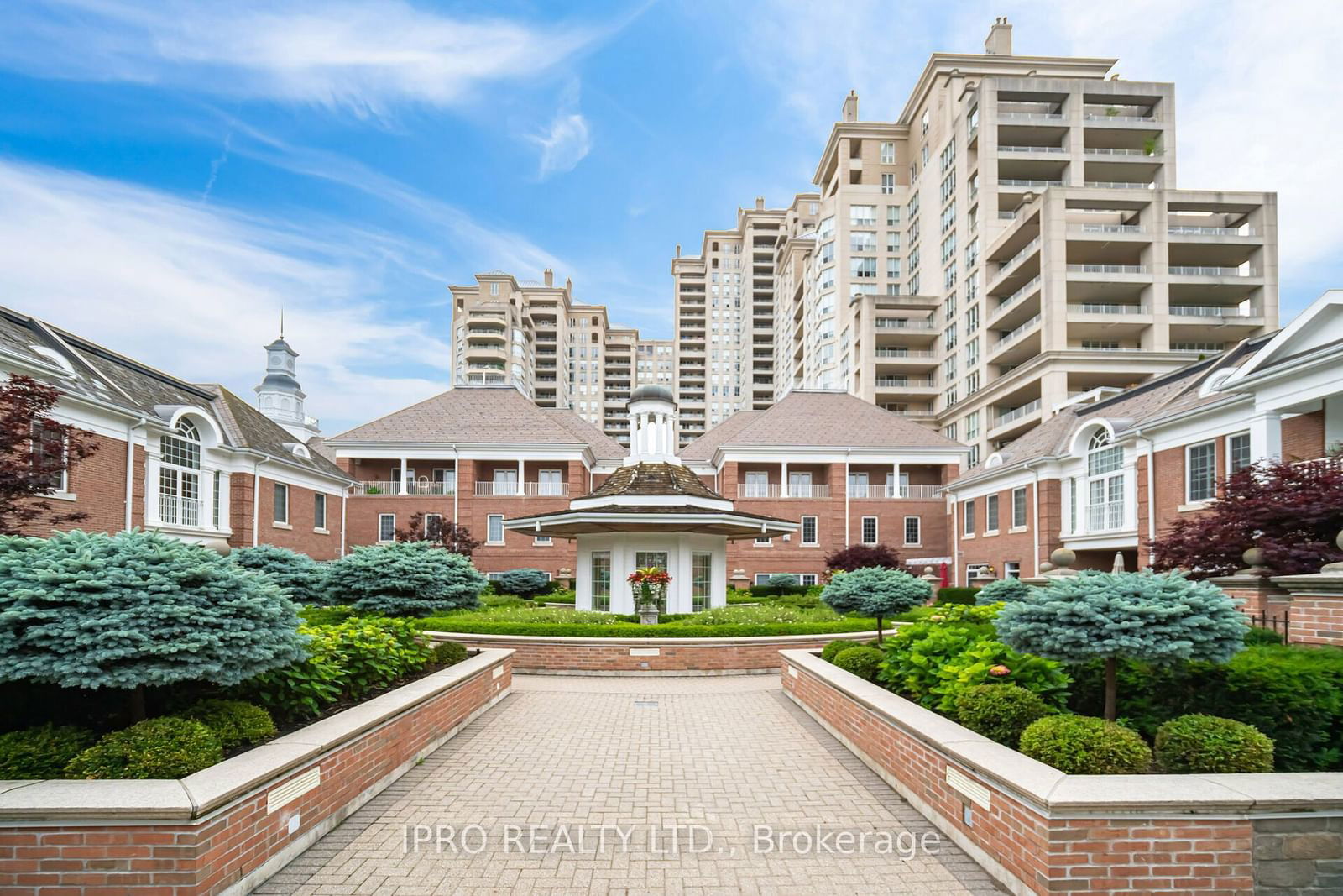 2285 Lake Shore Blvd W, unit 207 for rent