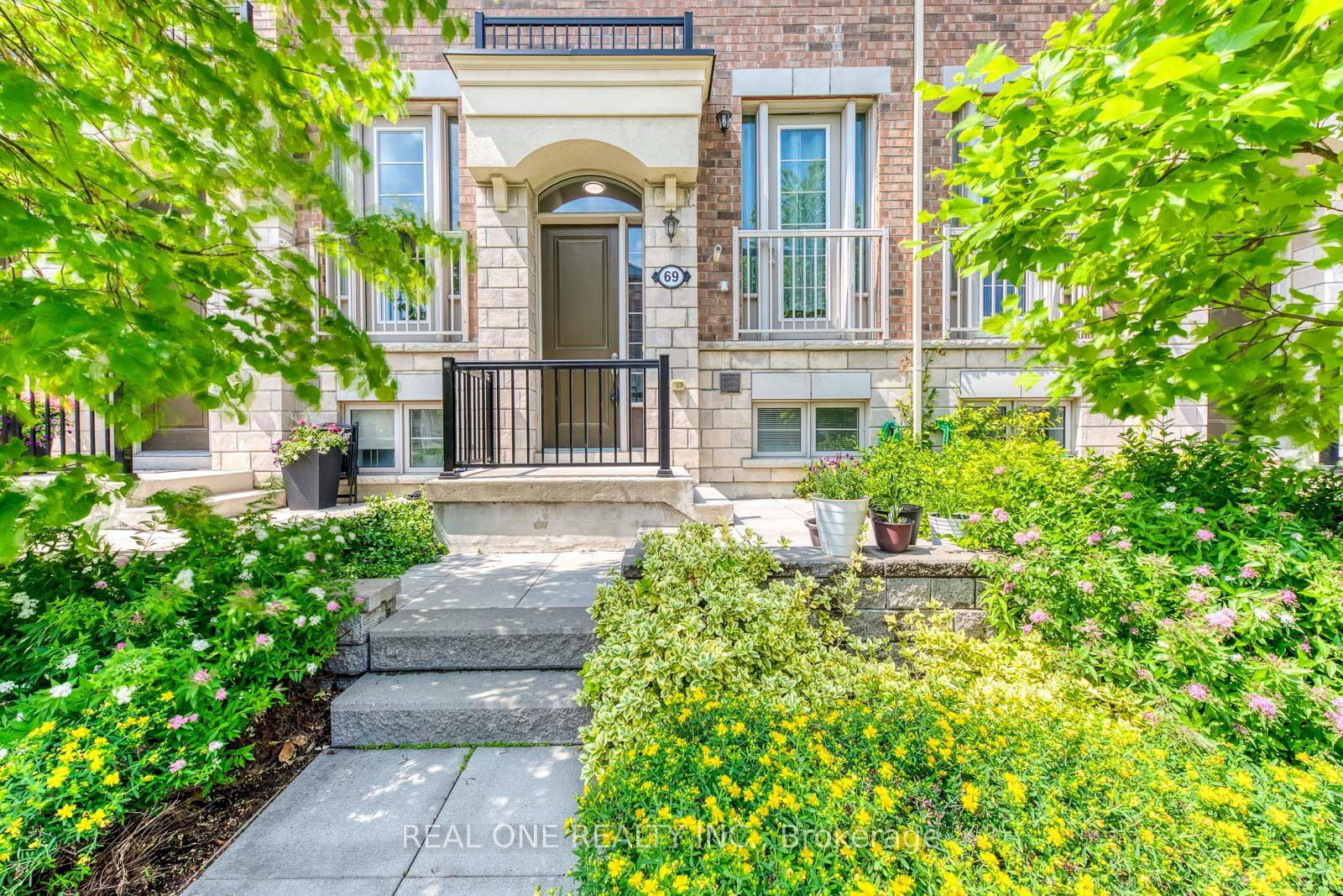 69 Edward Horton Cres for sale  - image #3