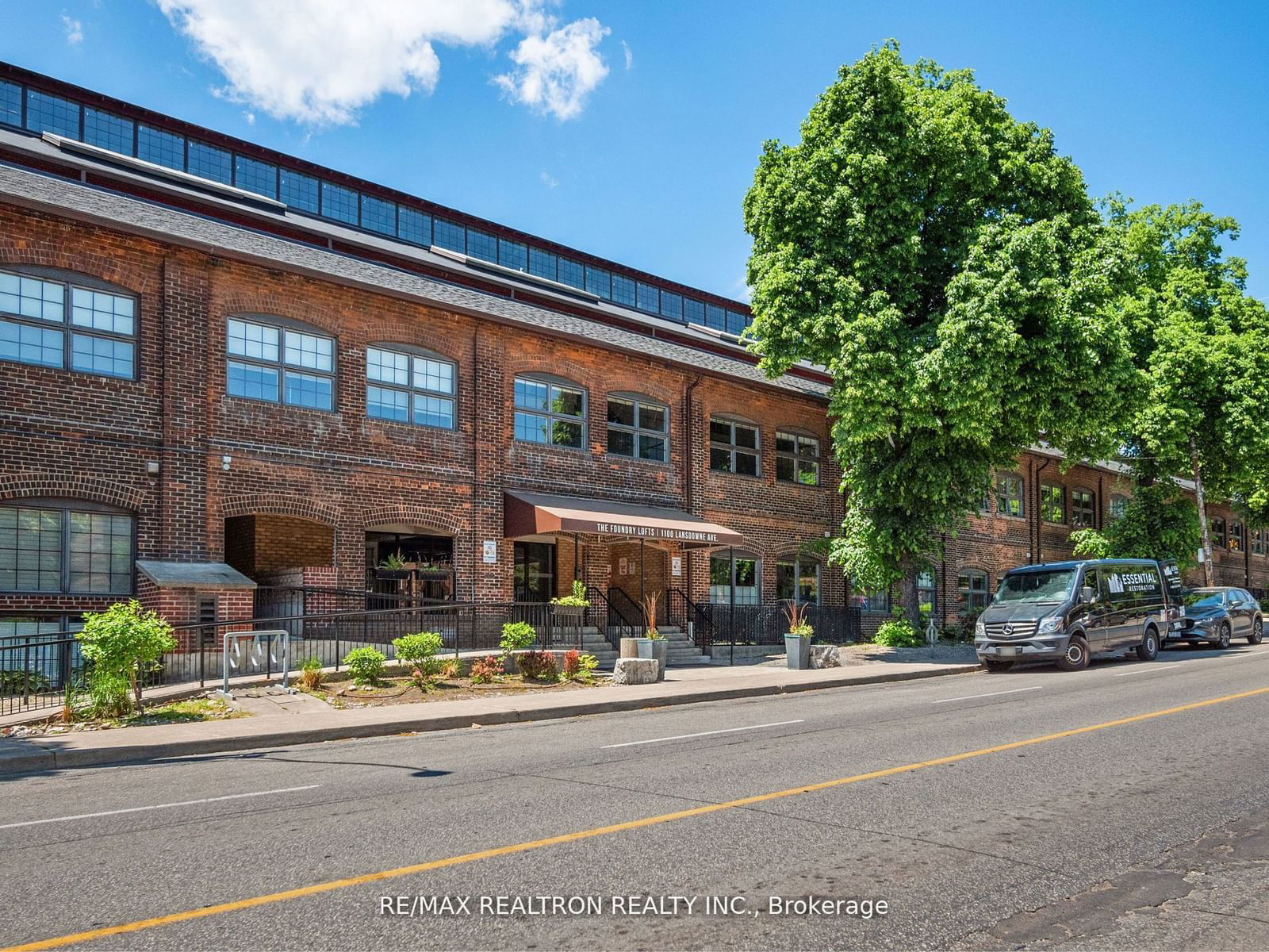 1100 Lansdowne Ave, unit 303 for sale