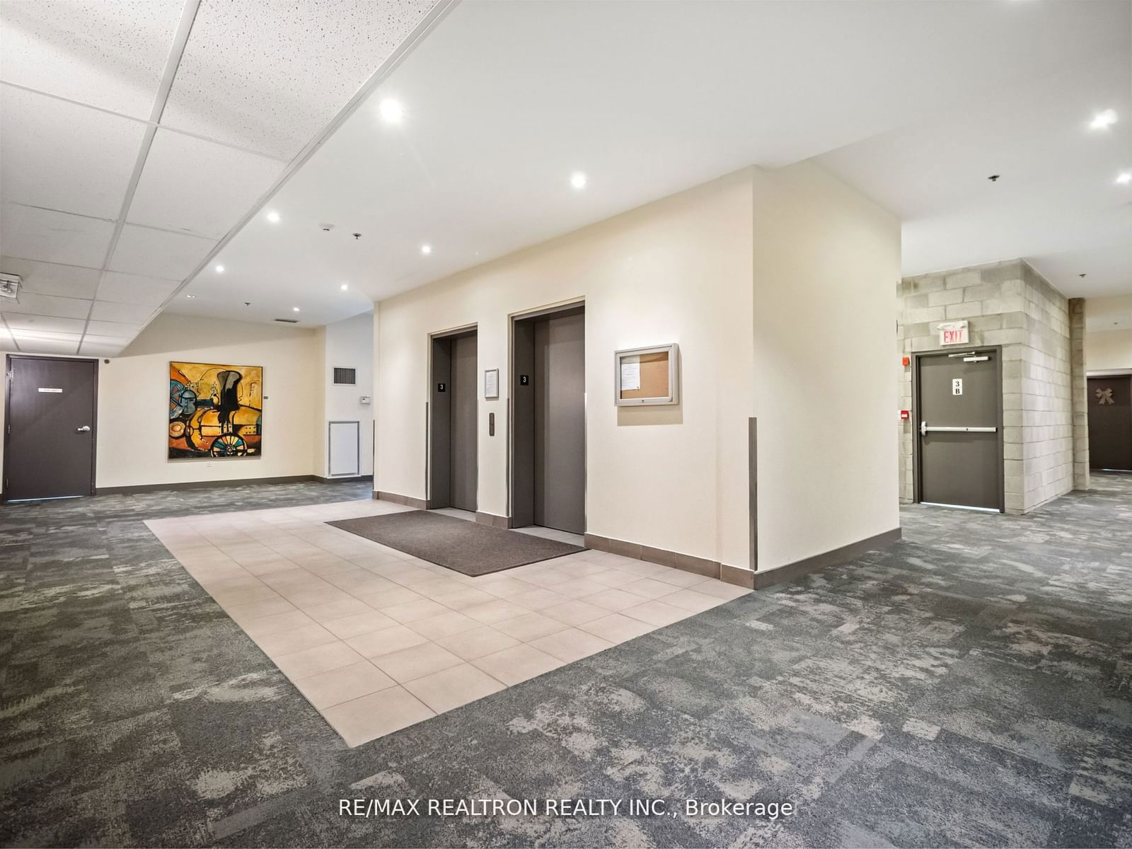 1100 Lansdowne Ave, unit 303 for sale