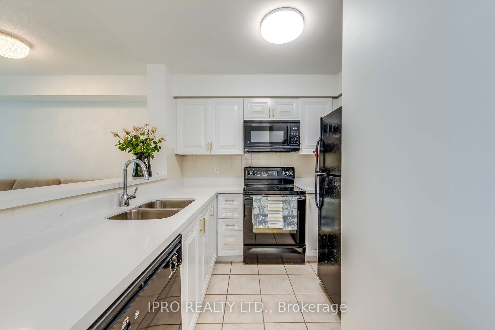 7 Michael Power Pl, unit 506 for sale - image #7