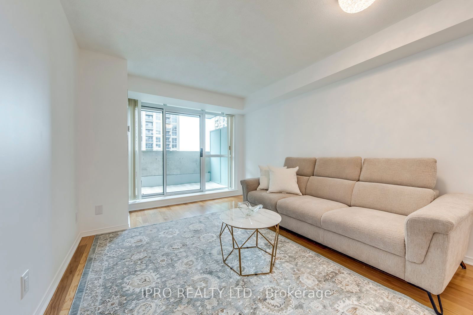 7 Michael Power Pl, unit 506 for sale - image #9