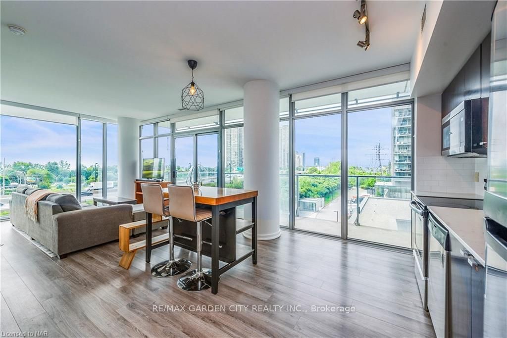 103 The QUEENSWAY, unit #405 for sale - image #11