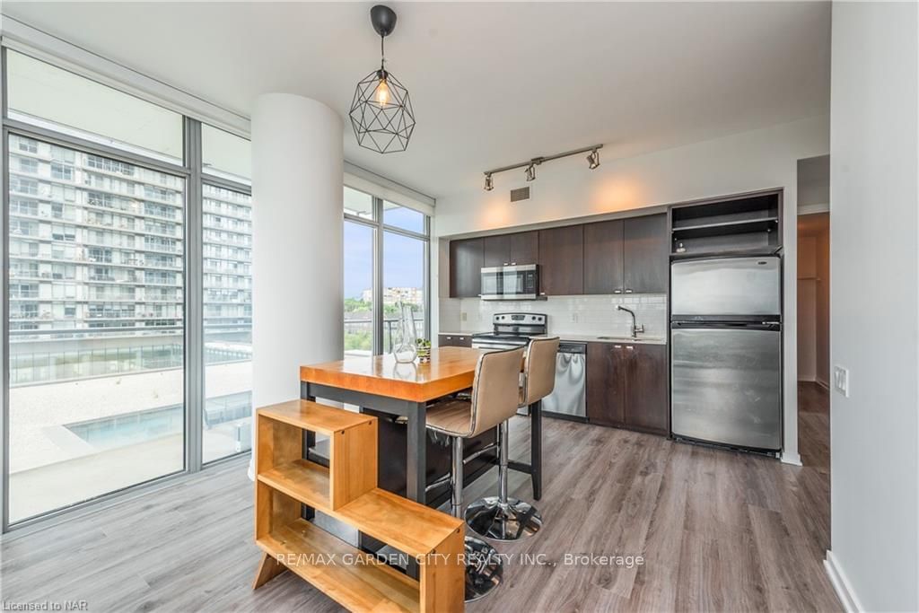 103 The QUEENSWAY, unit #405 for sale - image #14