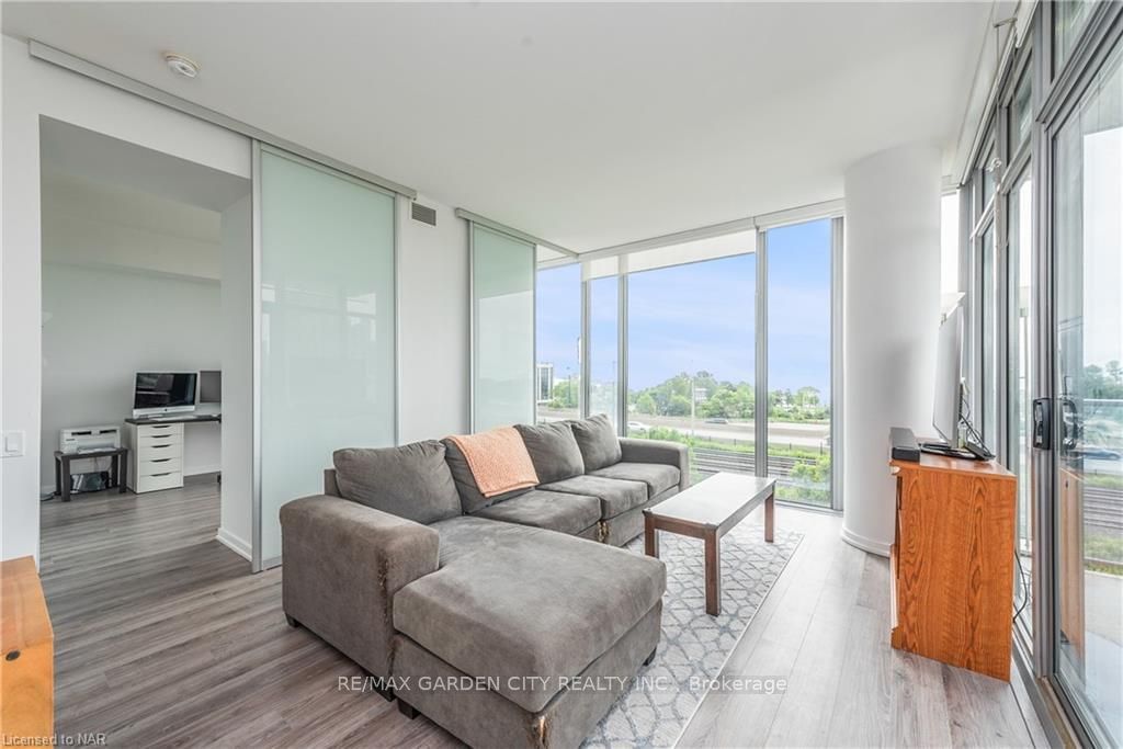 103 The QUEENSWAY, unit #405 for sale - image #16