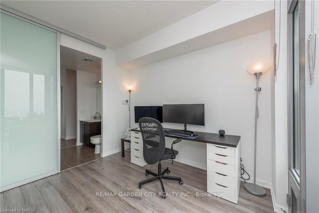 103 The QUEENSWAY, unit #405 for sale - image #20