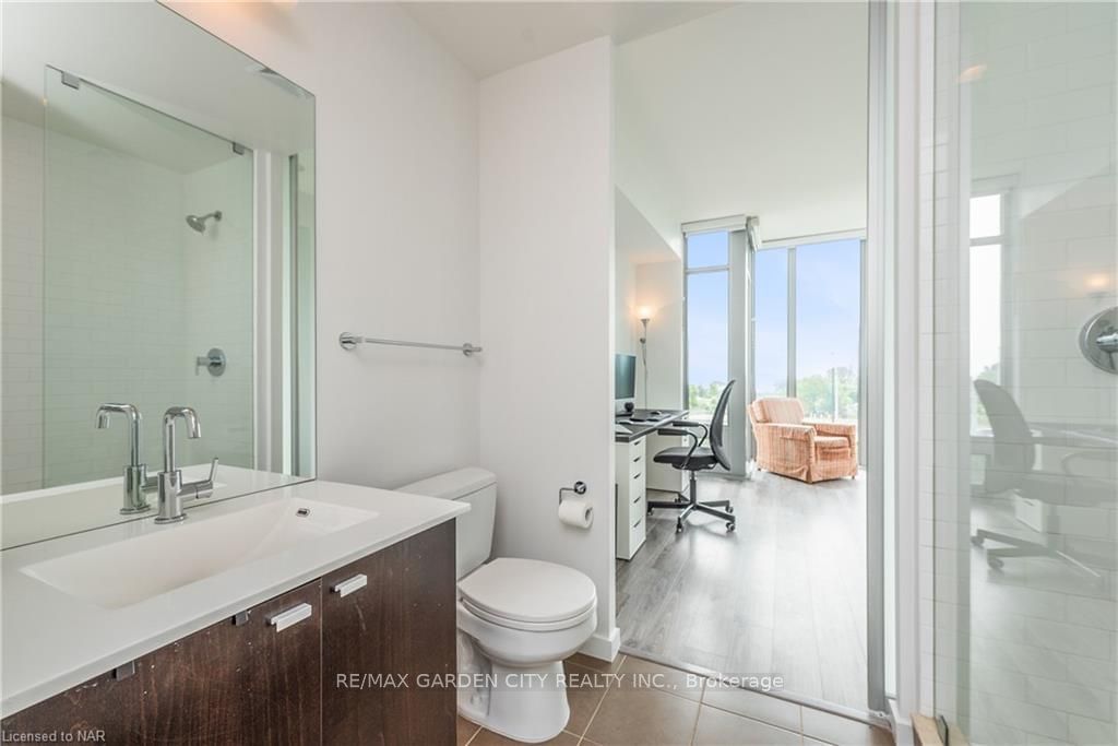 103 The QUEENSWAY, unit #405 for sale - image #21