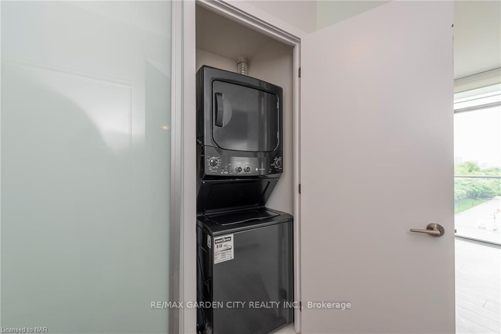 103 The QUEENSWAY, unit #405 for sale - image #24