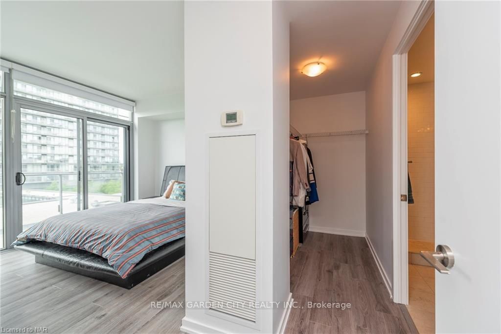 103 The QUEENSWAY, unit #405 for sale - image #25