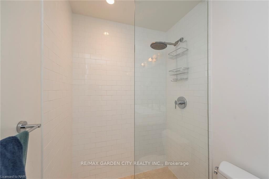 103 The QUEENSWAY, unit #405 for sale - image #29