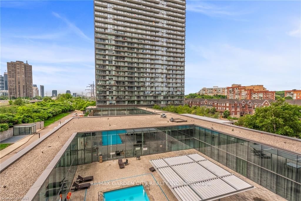 103 The QUEENSWAY, unit #405 for sale - image #34