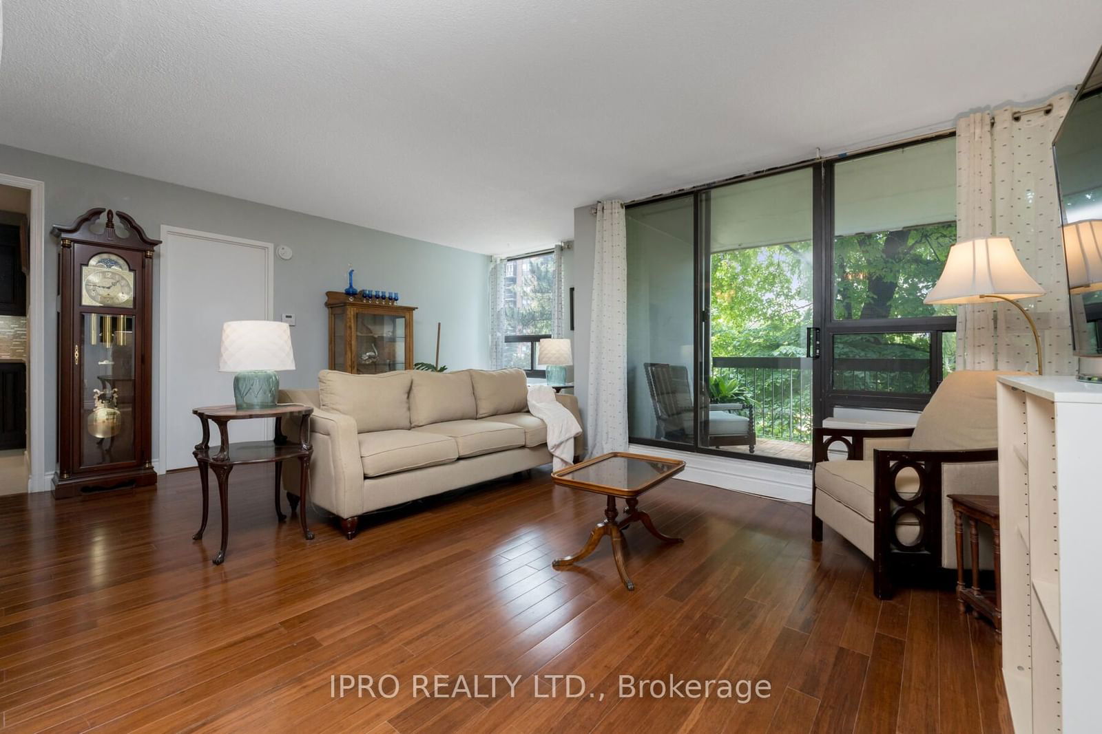 50 Mississauga Valley Blvd, unit 219 for sale - image #6