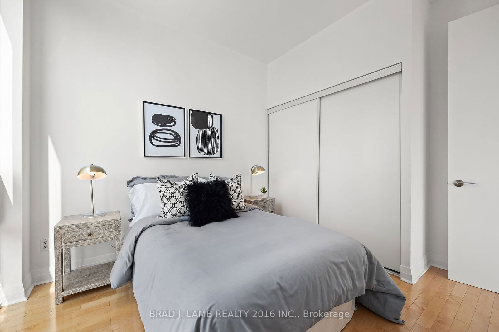 3391 Bloor St W, unit 1103 for sale - image #12