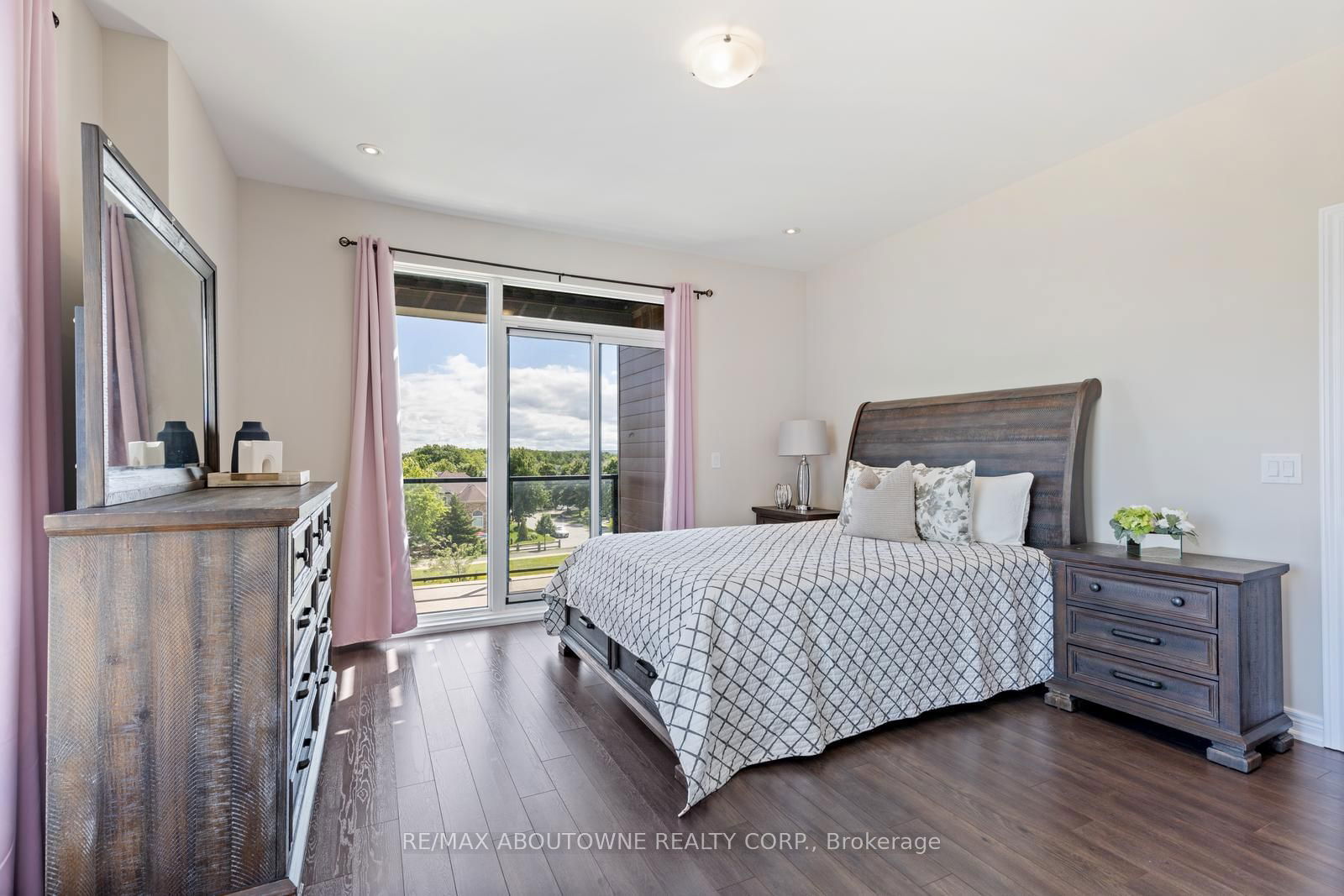 2375 Bronte Rd, unit 113 for sale - image #23