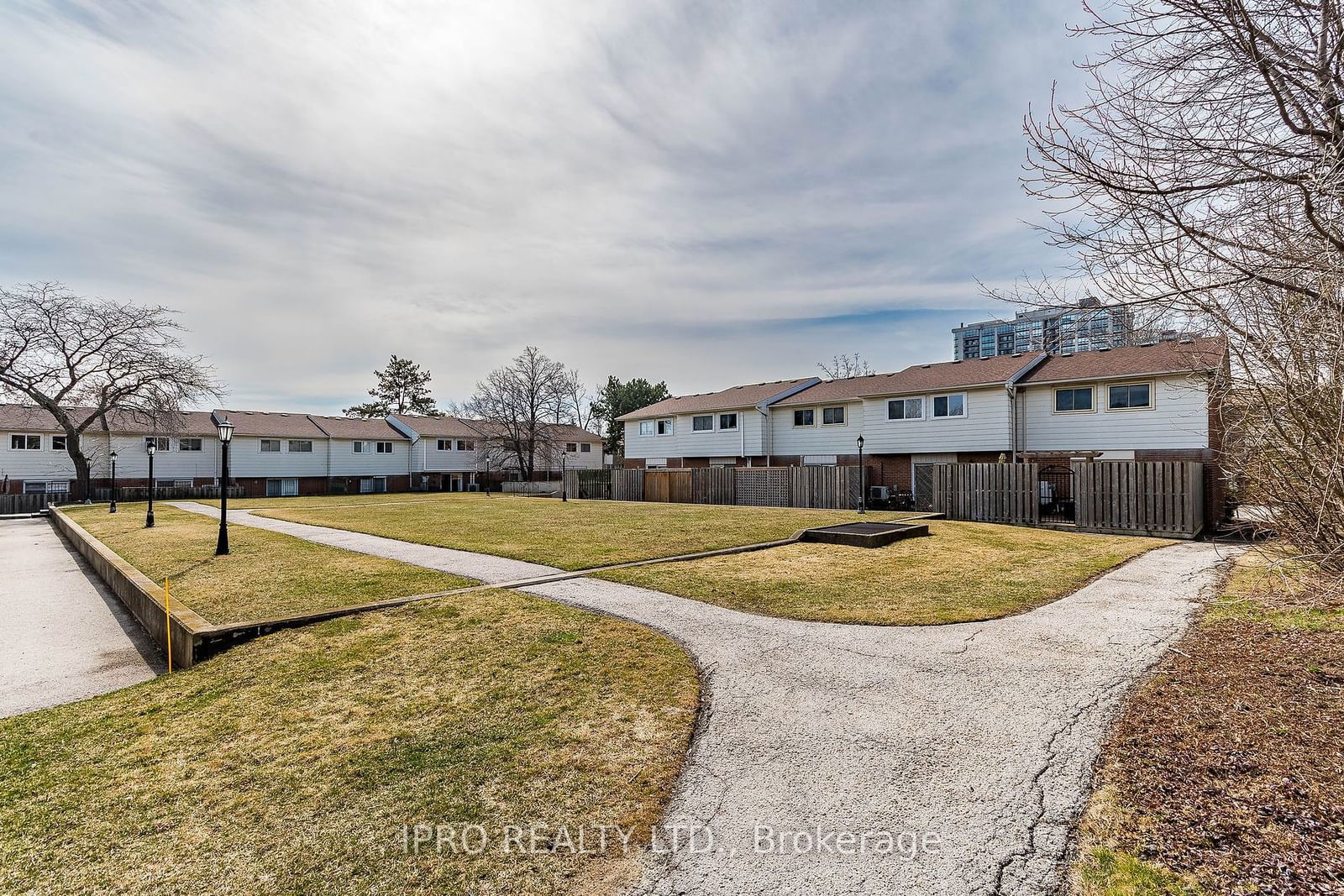 Sarah Lane Townhomes, Oakville, Toronto