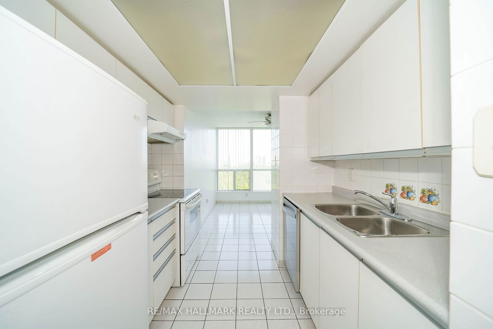 1 ROWNTREE Rd, unit 703 for sale - image #11