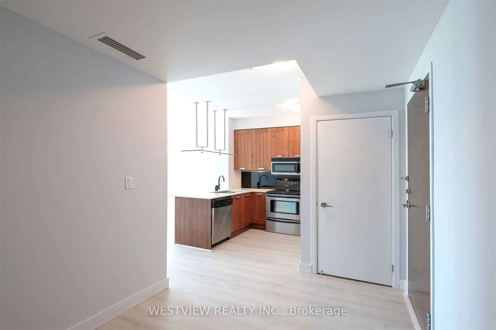 3391 Bloor St, unit 1005 for sale - image #4