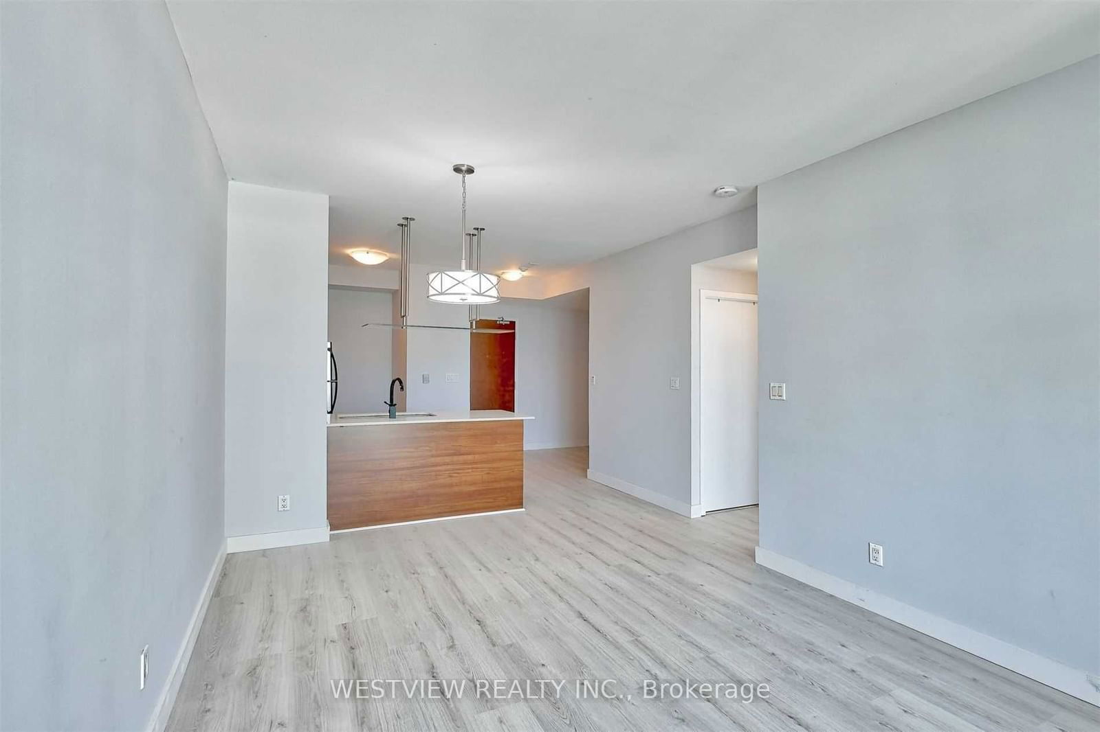 3391 Bloor St, unit 1005 for sale - image #9