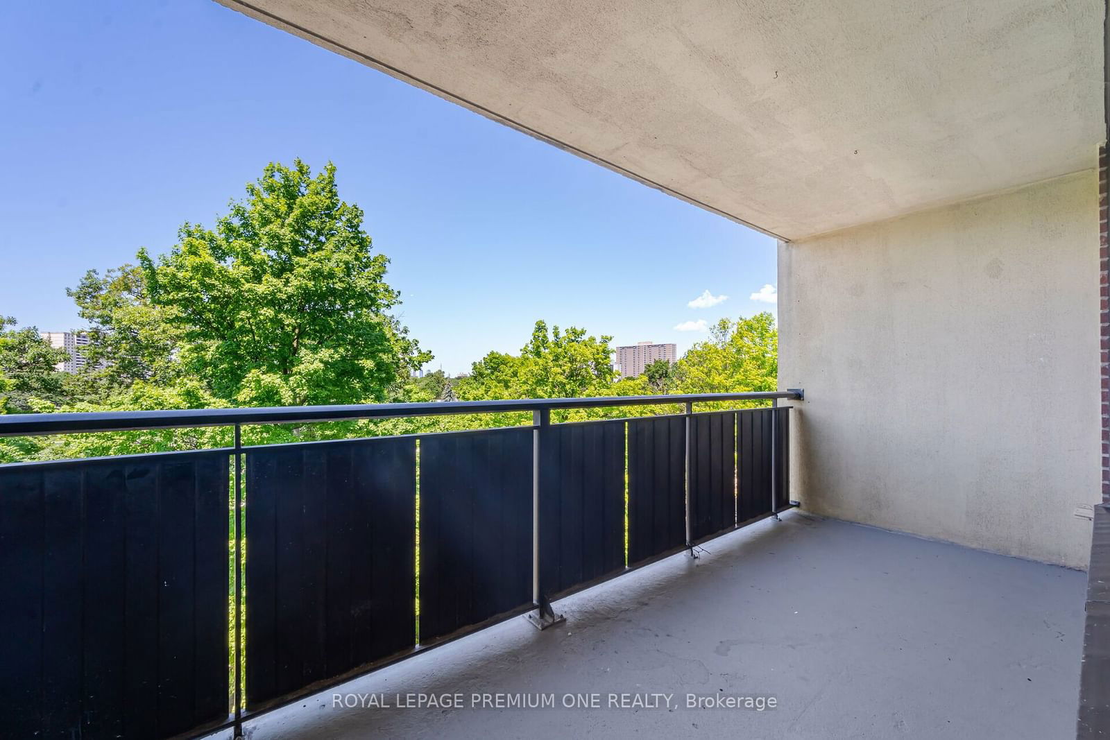 15 London Green Crt, unit 603 for sale - image #29