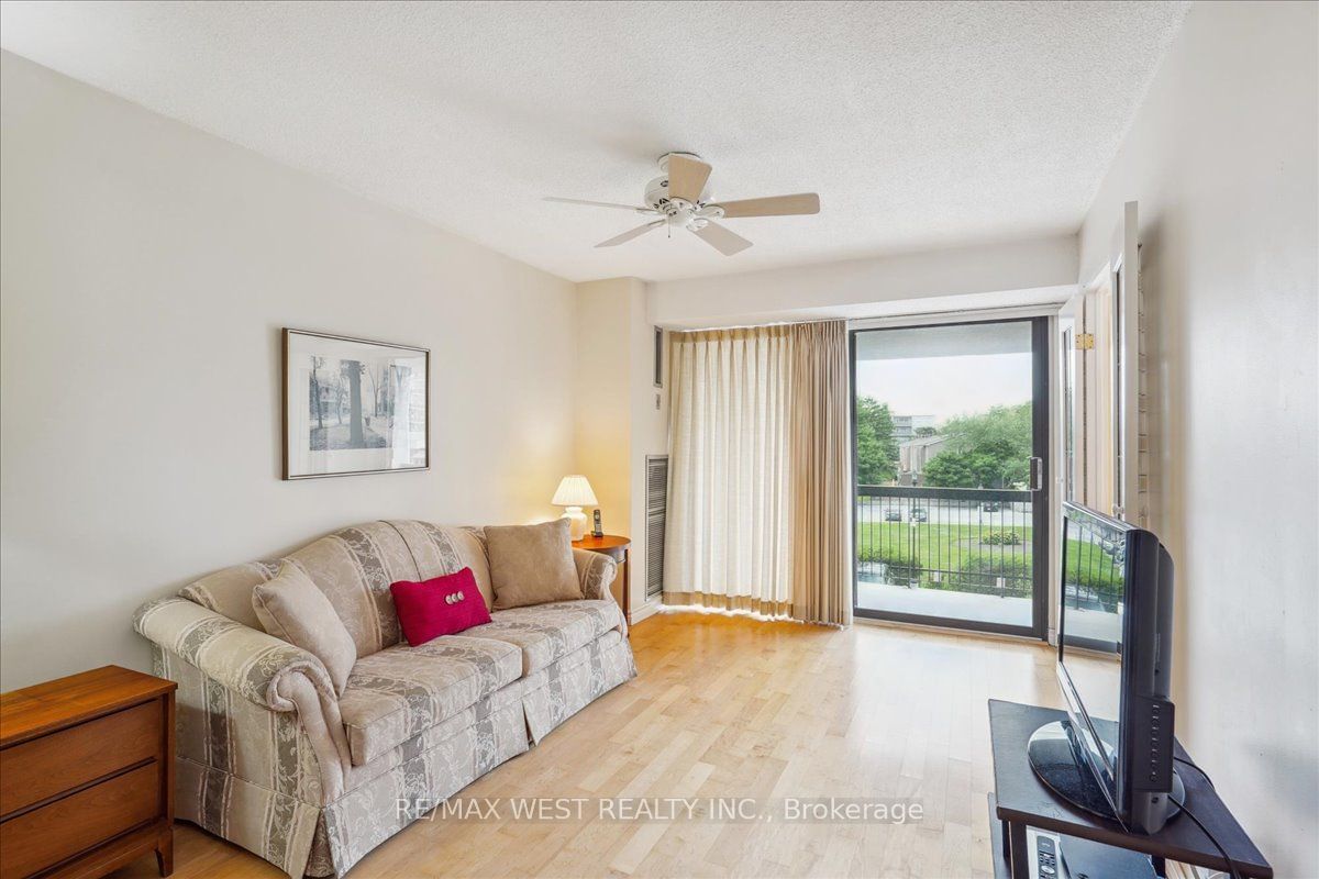 2180 Marine Dr, unit 303 for sale - image #8