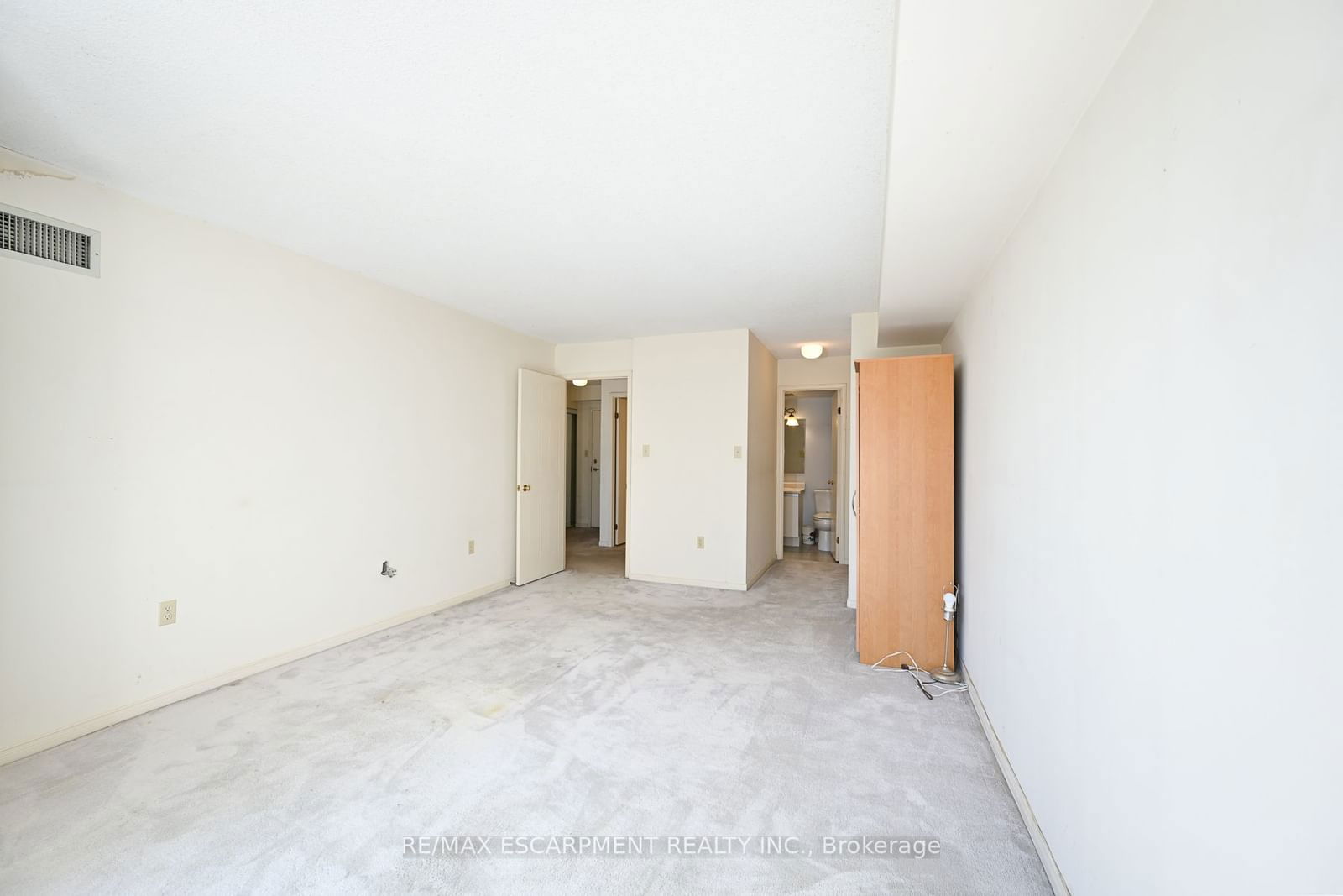 5090 Pinedale Ave, unit 203 for sale - image #23