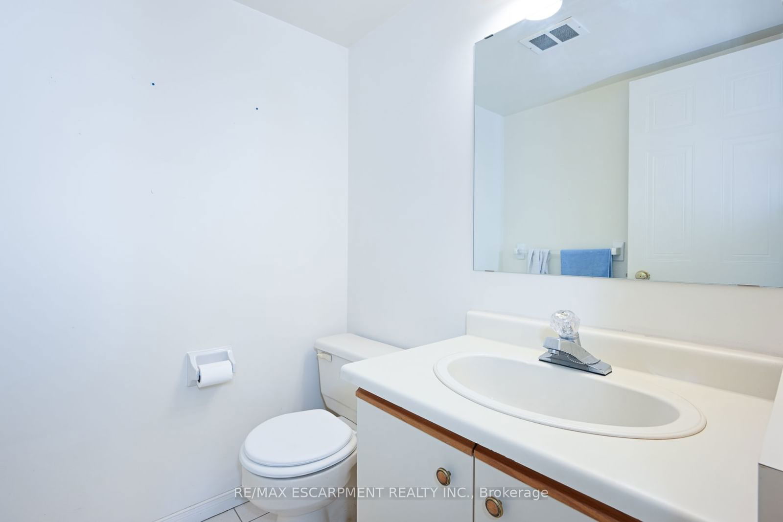 5090 Pinedale Ave, unit 203 for sale - image #27