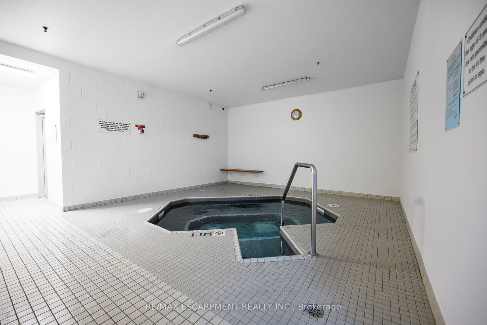 5090 Pinedale Ave, unit 203 for sale - image #36