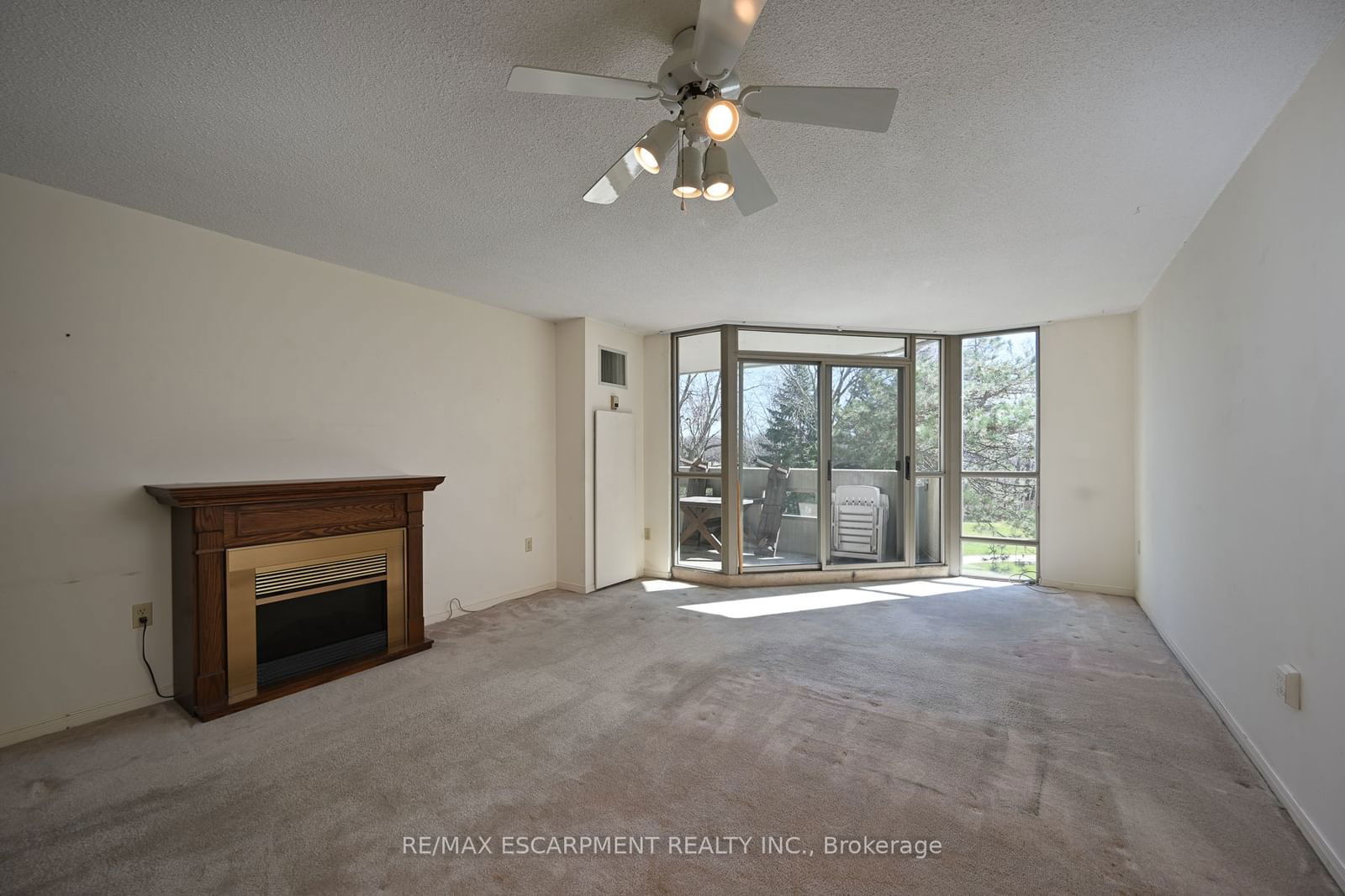 5090 Pinedale Ave, unit 203 for sale - image #8