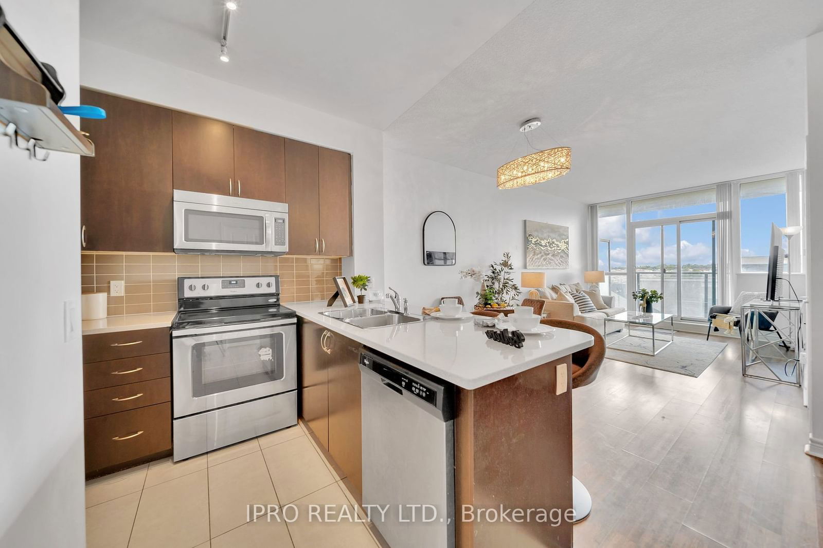 339 Rathburn Rd W, unit 511 for sale - image #10