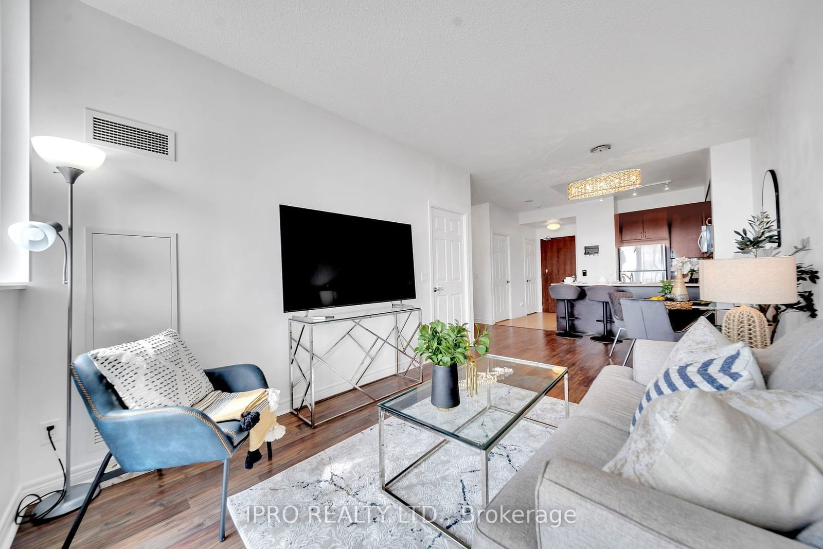 339 Rathburn Rd W, unit 511 for sale - image #8