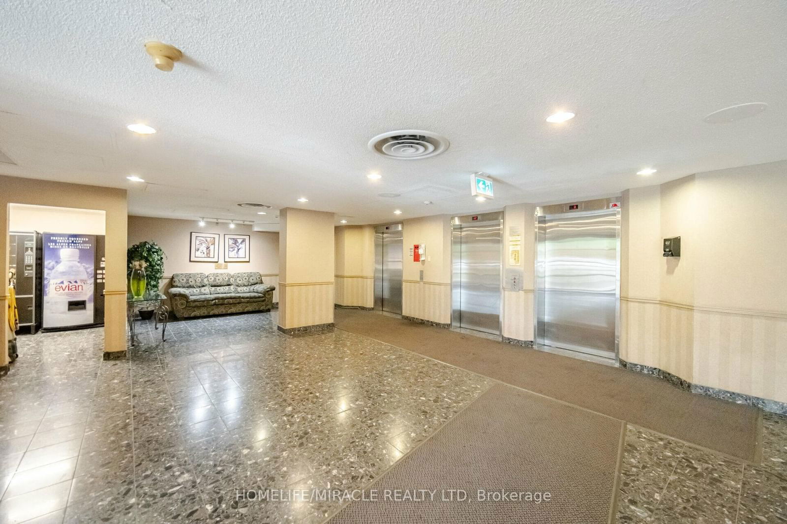 25 Trailwood Dr, unit 1506 for sale - image #5