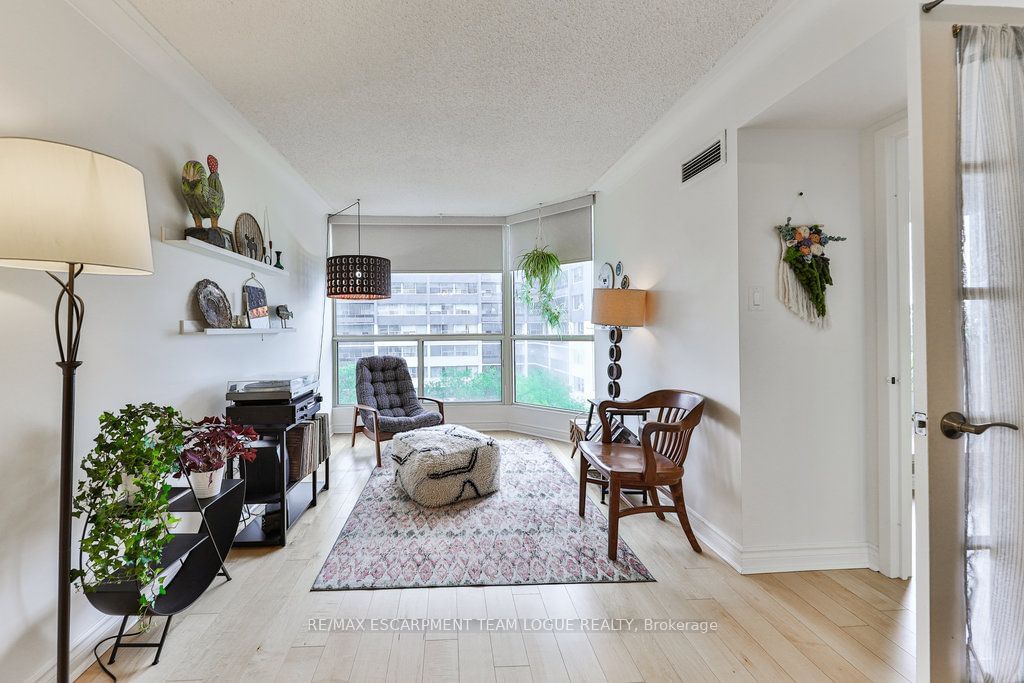 1237 North Shore Blvd E, unit 703 for sale - image #19