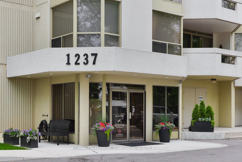 1237 North Shore Blvd E, unit 703 for sale