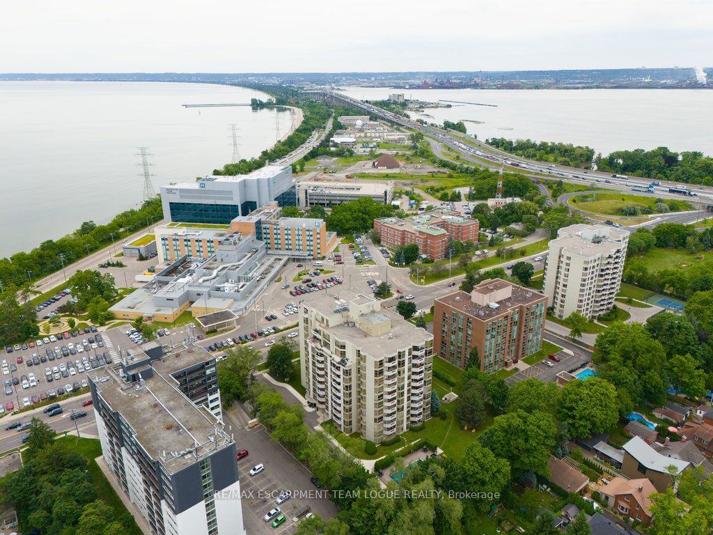 1237 North Shore Blvd E, unit 703 for sale - image #36