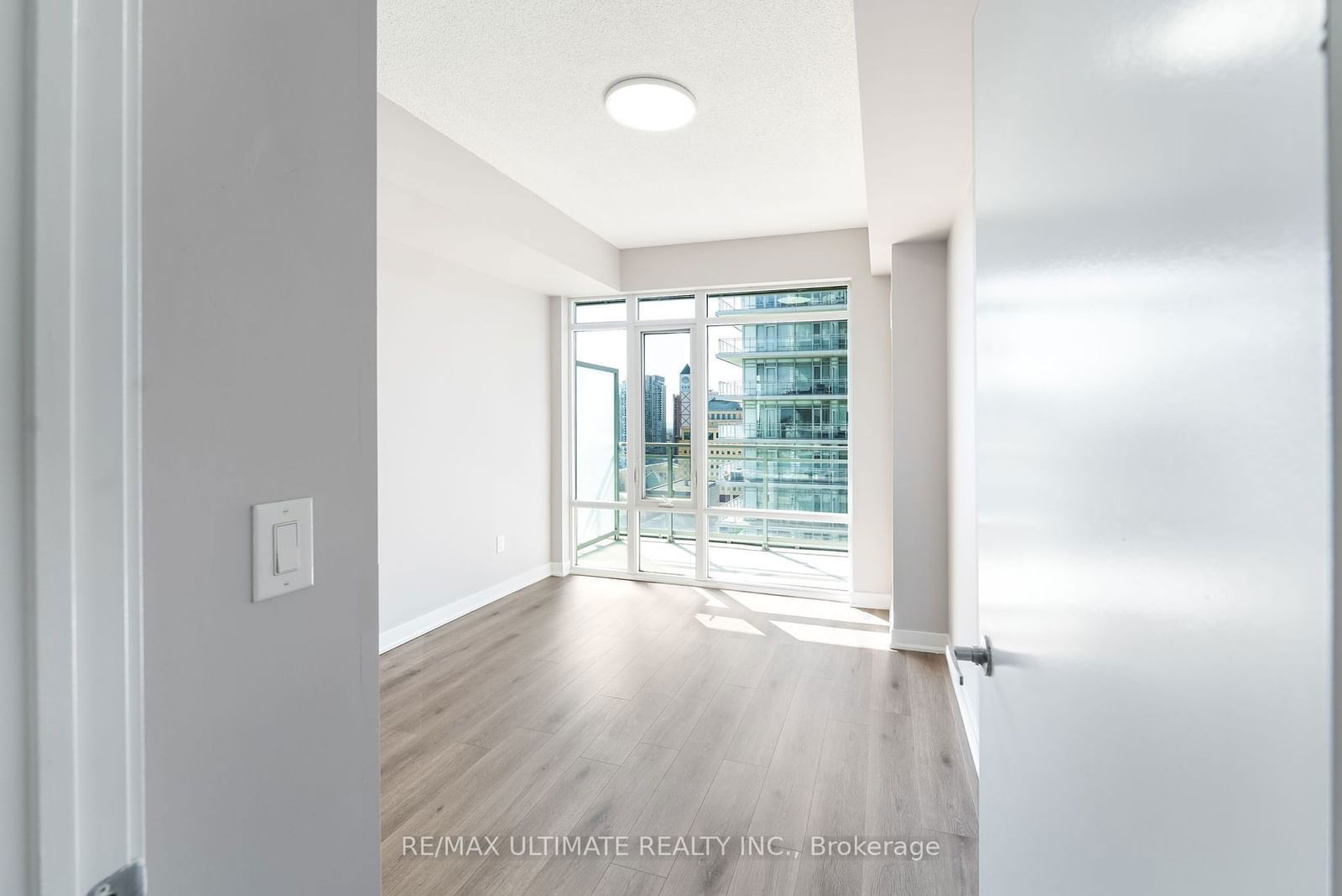 360 Square One Dr, unit 1903 for sale - image #14