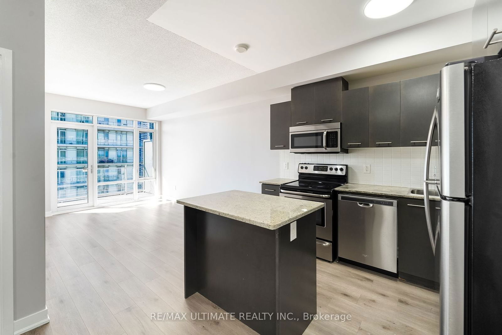 360 Square One Dr, unit 1903 for sale - image #8