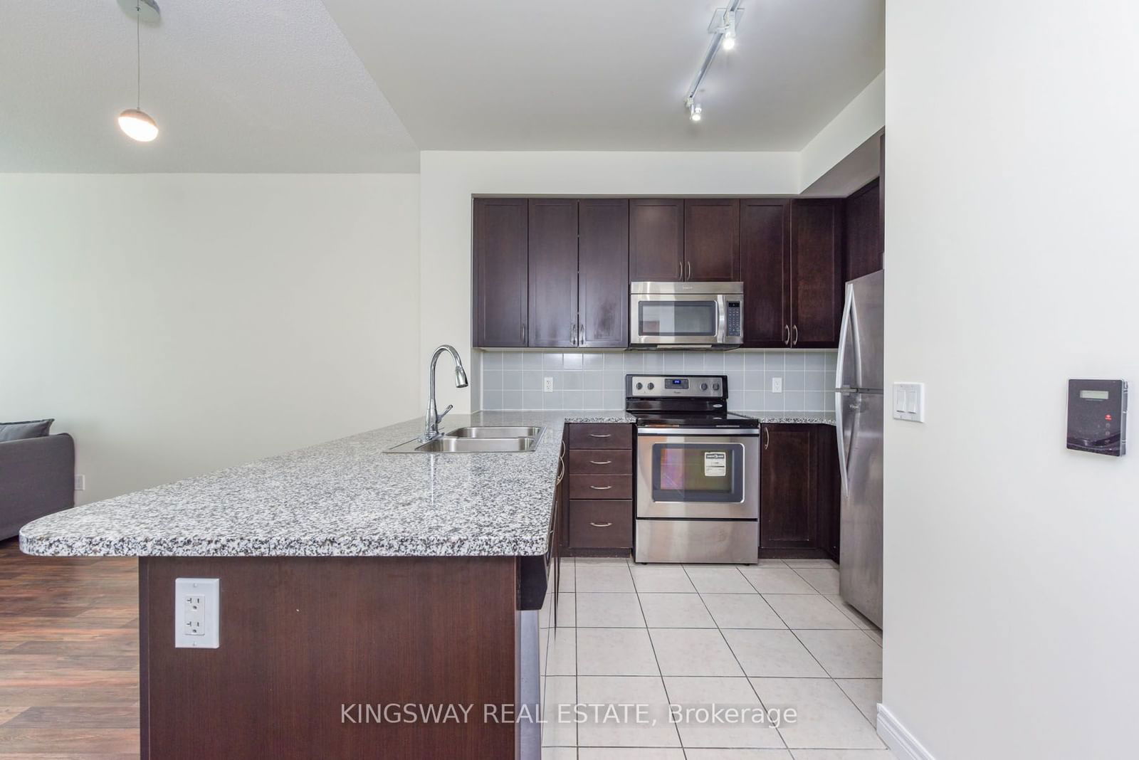 339 Rathburn Rd W, unit 1102 for sale - image #7