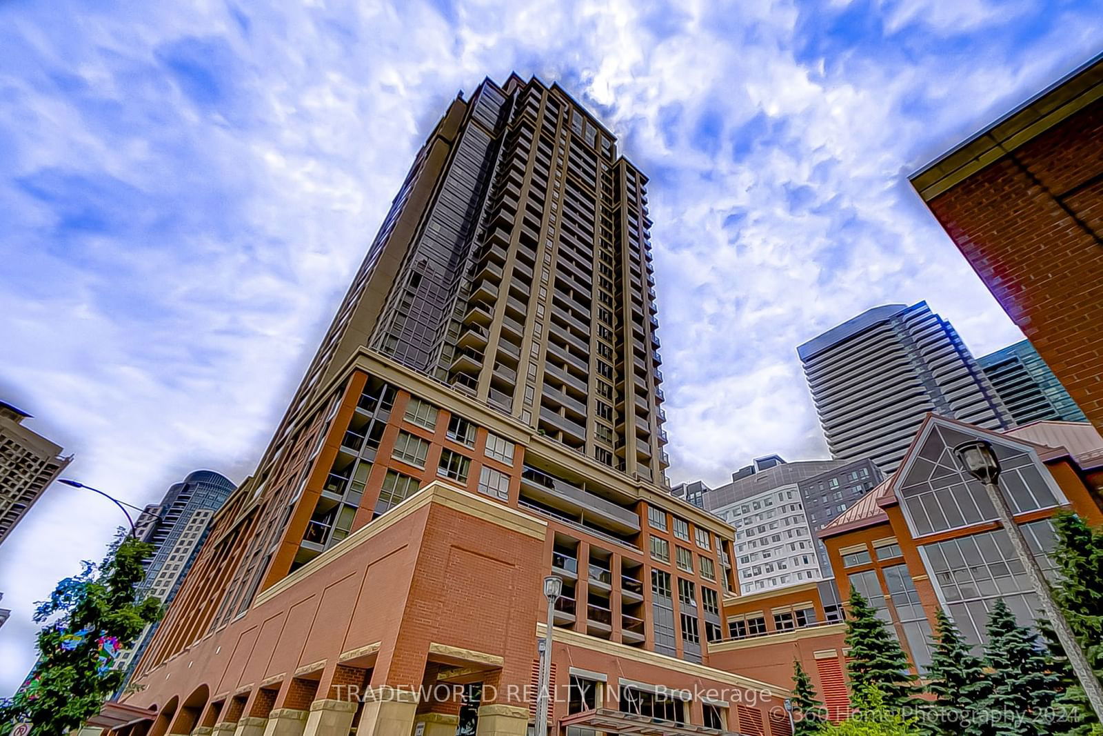 4080 Living Arts Dr, unit 903 for sale - image #1