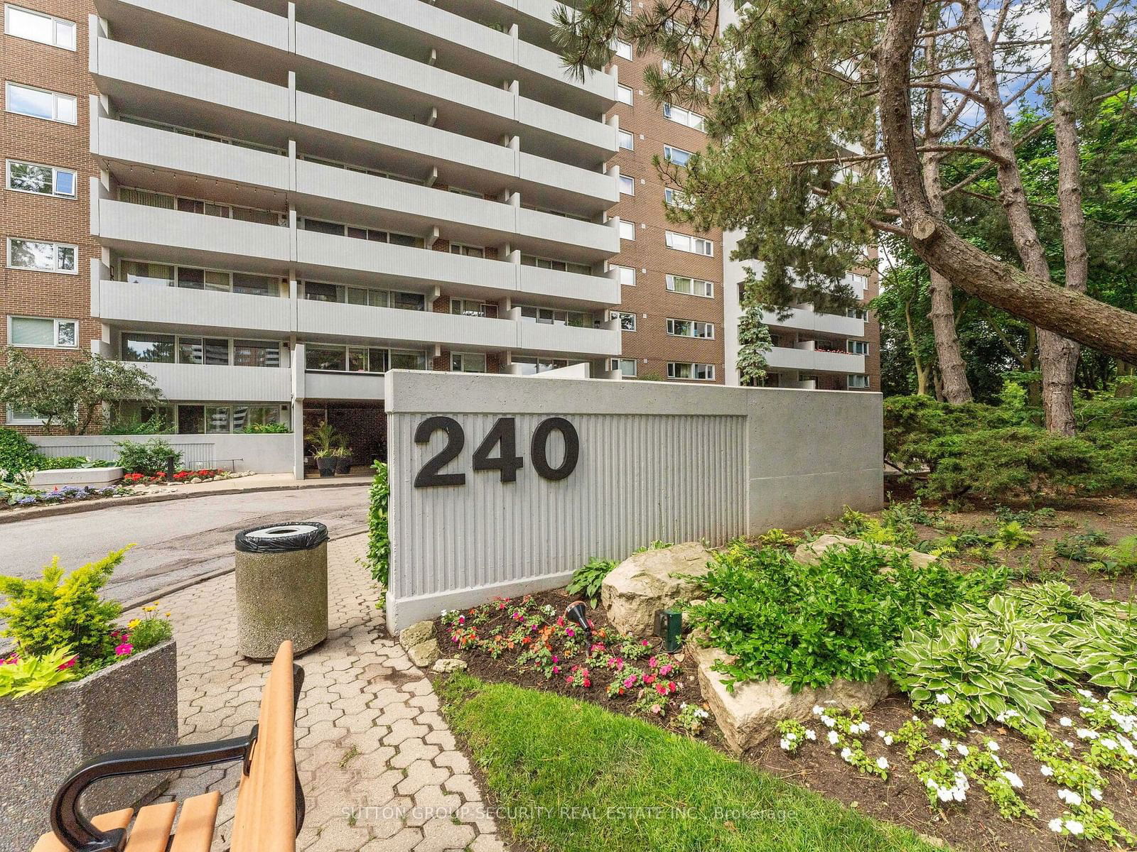 240 Scarlett Rd, unit 1504 for sale - image #3