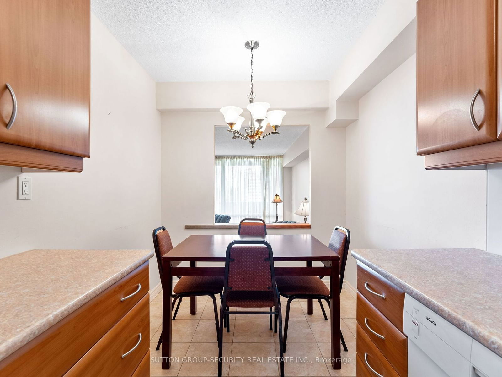 240 Scarlett Rd, unit 1504 for sale - image #8