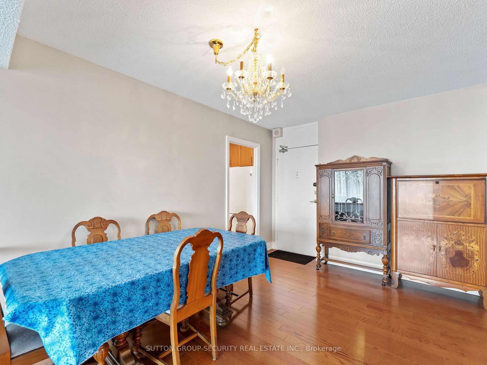 240 Scarlett Rd, unit 1504 for sale - image #9