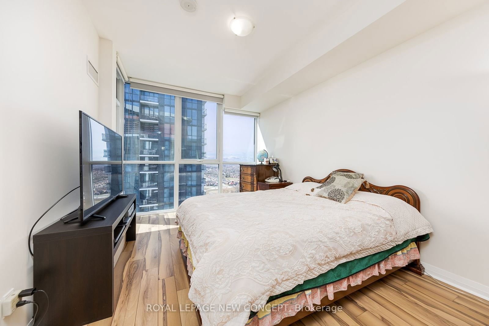 55 Eglinton Ave W, unit PH2204 for sale - image #25