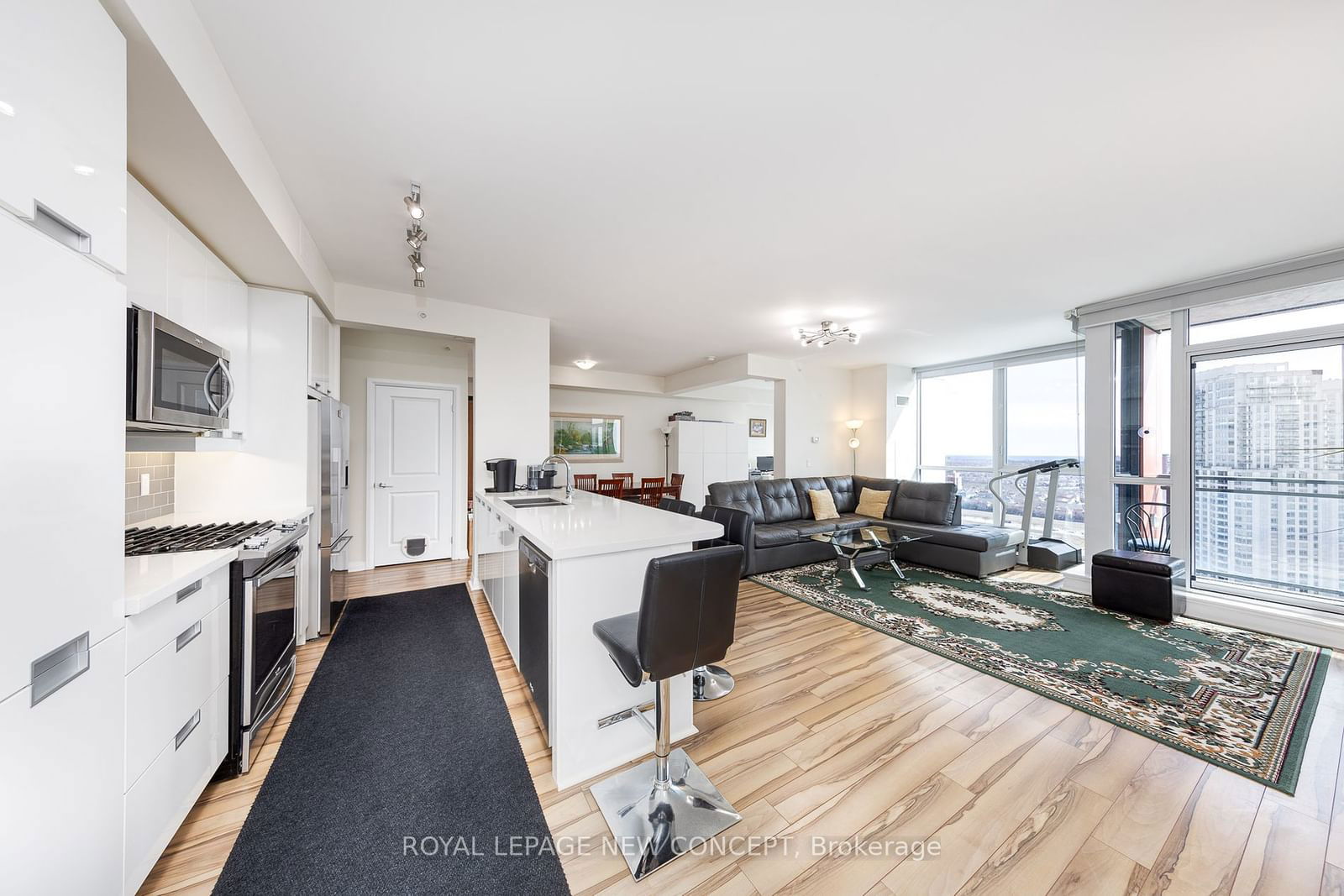 55 Eglinton Ave W, unit PH2204 for sale - image #31